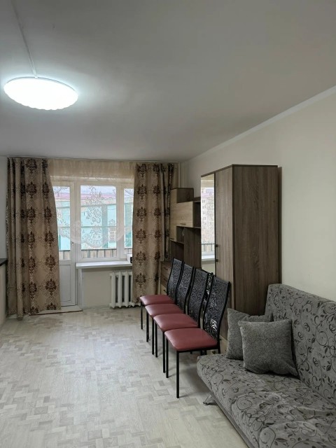 2 комн., Хрущевка, ТЦ "Олонхо" 3