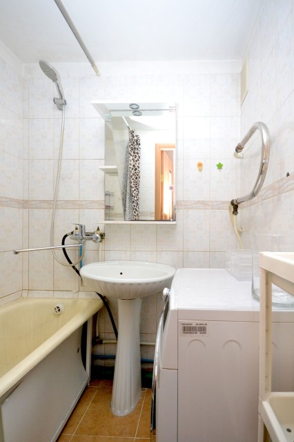 3 комн., 75 м², 112 серия, Сахацирк 17