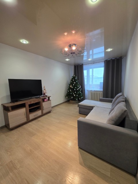 4 комн., 72 м², КПД, 202 мкрн.