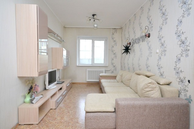 3 комн., 75 м², 112 серия, Сахацирк 3