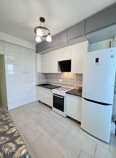 2 комн., 65 м², Инд. планировка, Центр - район пл. Дружбы 2