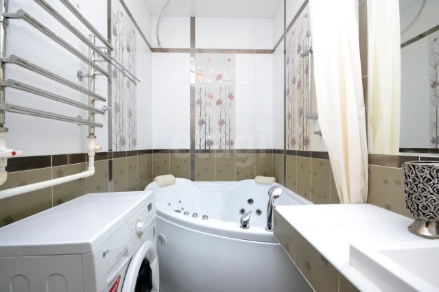 3 комн., 88 м², 112 серия, Сахацирк 17