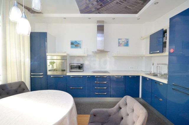 3 комн., 88 м², 112 серия, Сахацирк 7