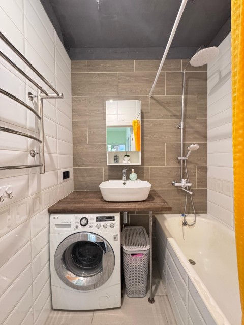 2 комн., 65 м², Инд. планировка, Центр - район пл. Дружбы 11