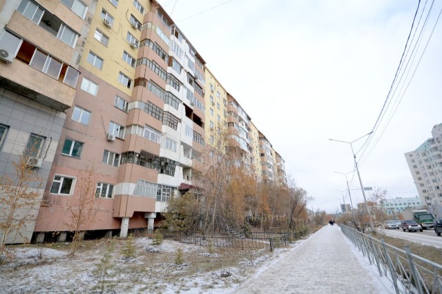 3 комн., 75 м², 112 серия, Сахацирк 20