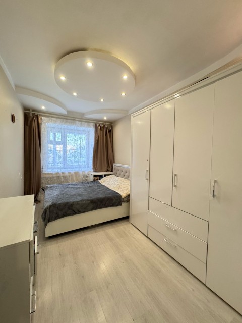 2 комн., 65 м², Инд. планировка, Центр - район пл. Дружбы 7