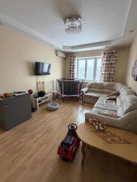 4 комн., 97 м², Монолитно-каркасный, Апельсин 2