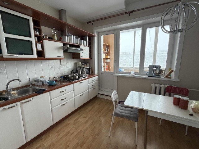 4 комн., 97 м², Монолитно-каркасный, Апельсин