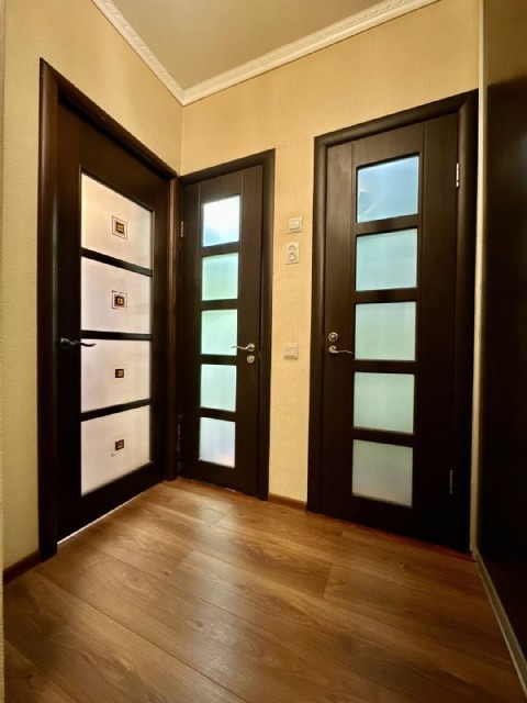 3 комн., 69 м², 112 серия, Крестьянский рынок, стадион "Туймаада" 17