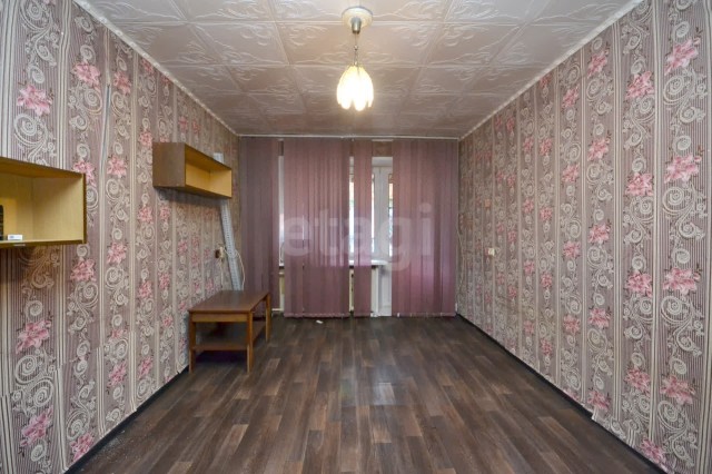 1 комн., 30 м², Хрущевка, Центр - район пл. Дружбы