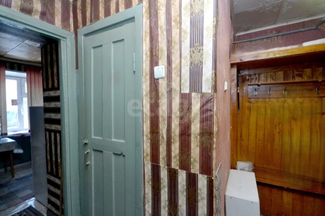 1 комн., 30 м², Хрущевка, Центр - район пл. Дружбы 11