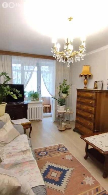 3 комн., 72 м², Монолитно-каркасный, Центр - район пл. Ленина 2