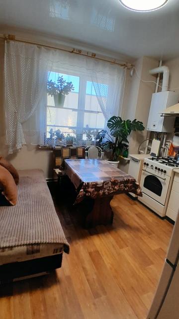 1 комн., 35 м², Блочный, Вилюйский тракт 3