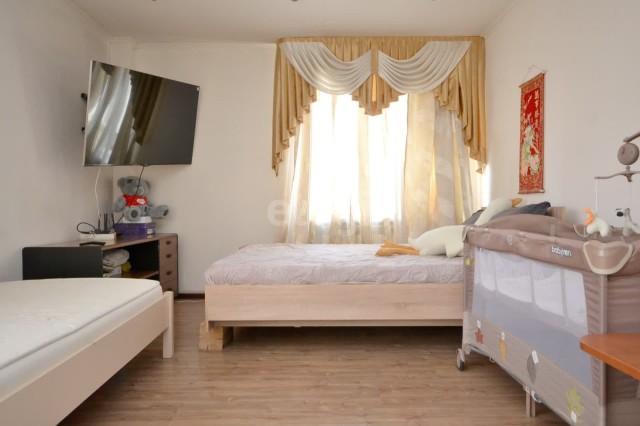 3 комн., 64 м², Хрущевка, Апельсин 9