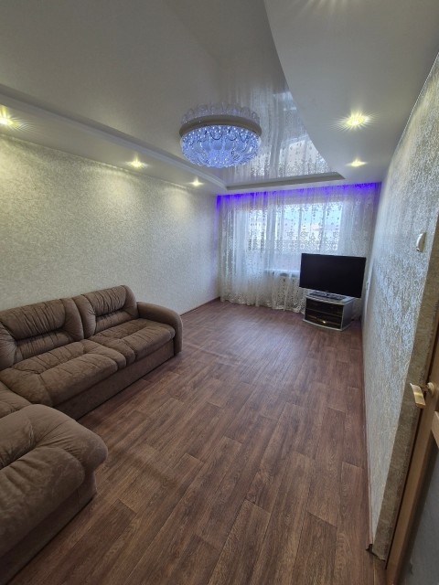 4 комн., 71 м², КПД, ТЦ "Олонхо" 4