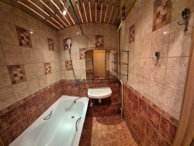 4 комн., 71 м², КПД, ТЦ "Олонхо" 8