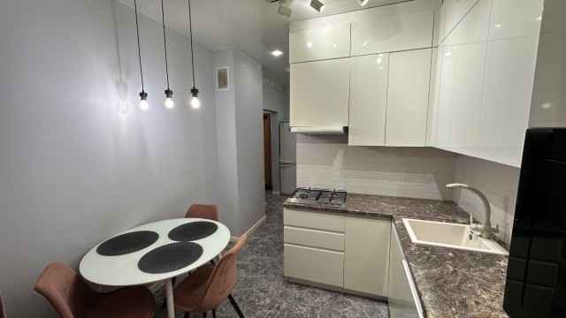 2 комн., 53 м², 112 серия, Крестьянский рынок, стадион "Туймаада"