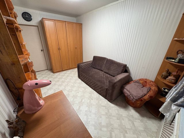 2 комн., 46 м², Блочный, Площадь Победы 5