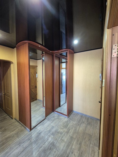 4 комн., 71 м², КПД, ТЦ "Олонхо" 6