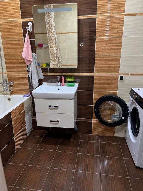 2 комн., 112 серия, Крестьянский рынок, стадион "Туймаада" 7