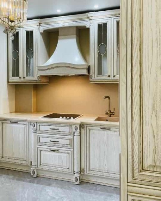 3 комн., Монолитно-каркасный, Сахацирк 5