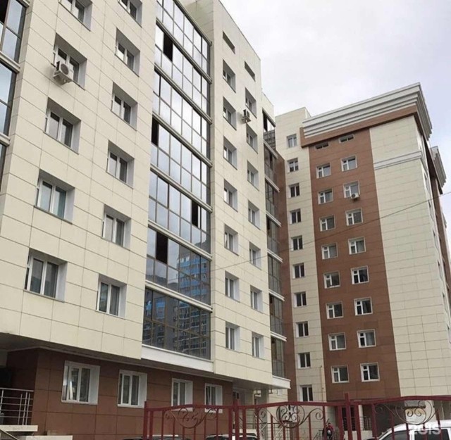 3 комн., Монолитно-каркасный, Сахацирк 6