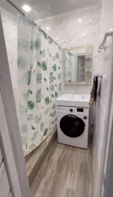 3 комн., 52 м², Монолитно-каркасный, Глазная больница 9