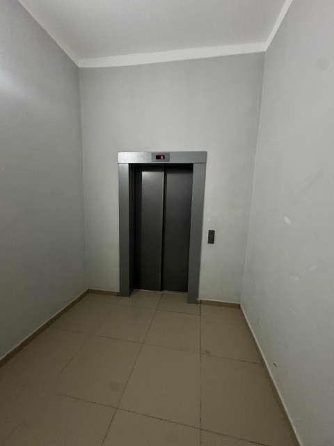 1 комн., 57 м², Монолитно-каркасный, Звездный 4