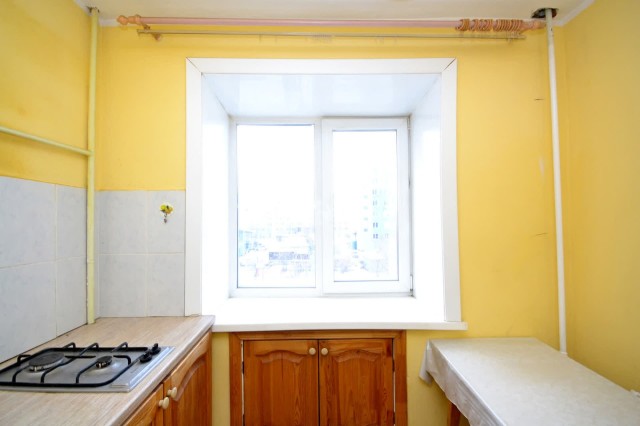 2 комн., 42 м², Инд. планировка, Площадь Победы 7