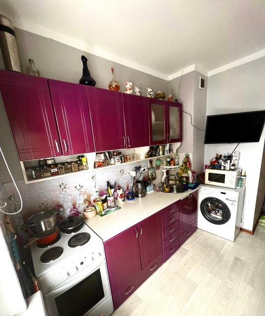 3 комн., 58 м², Монолитно-каркасный, Глазная больница 4