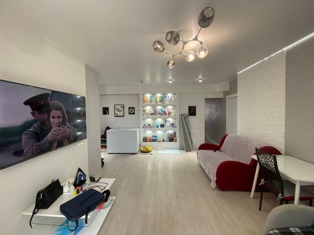 2 комн., 70 м², Блочный, Рынок Столичный 8