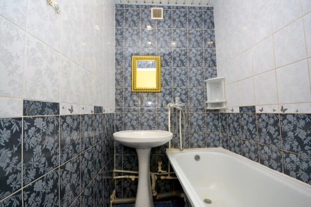 2 комн., 42 м², Инд. планировка, Площадь Победы 12