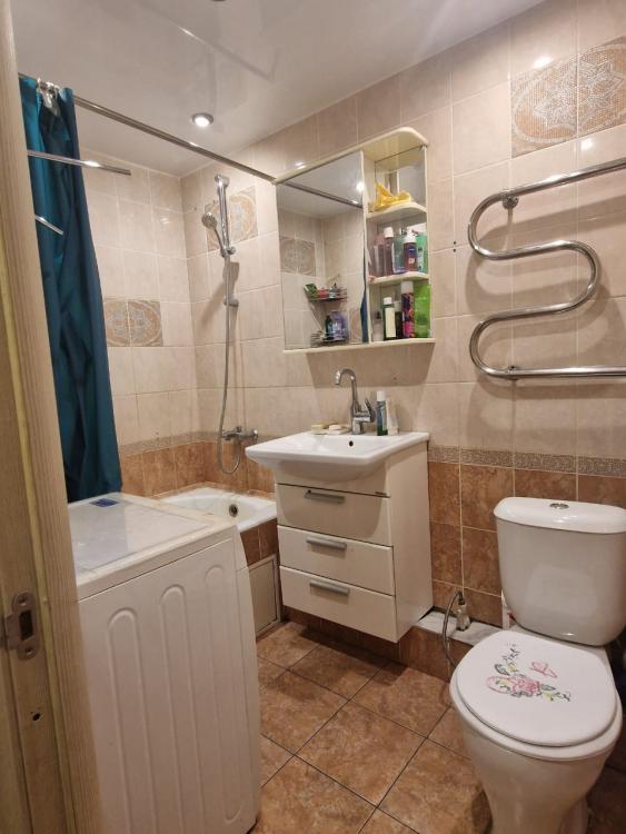 3 комн., 61 м², КПД, Крытый рынок 8