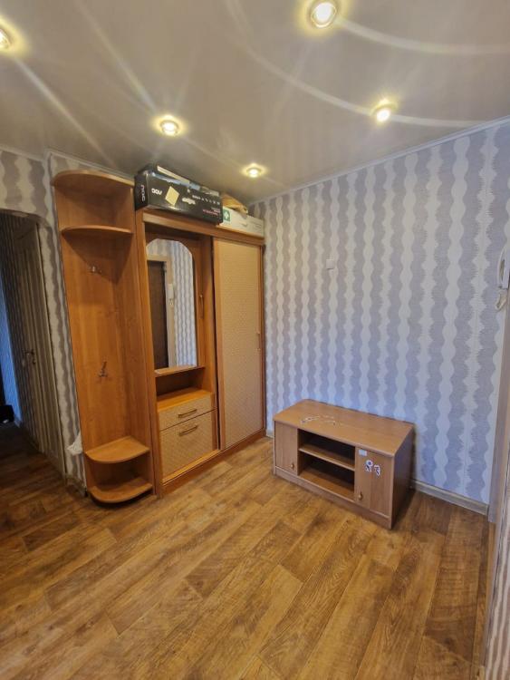 3 комн., 61 м², КПД, Крытый рынок 7