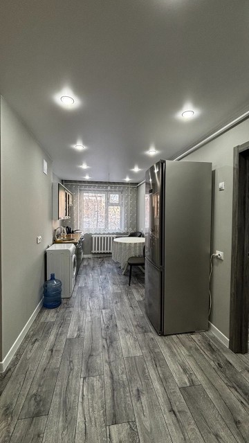 2 комн., 49 м², КПД, Центр - район пл. Орджоникидзе 8