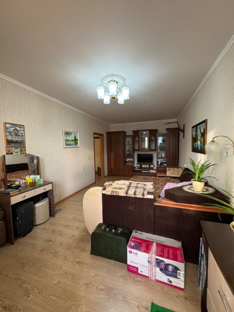 1 комн., 44 м², Монолитно-каркасный, Площадь Победы 8