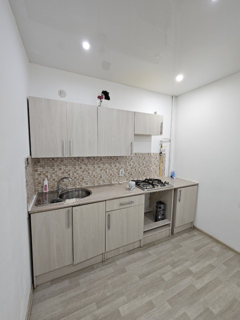 1 комн., 35 м², Инд. планировка, Глазная больница 10