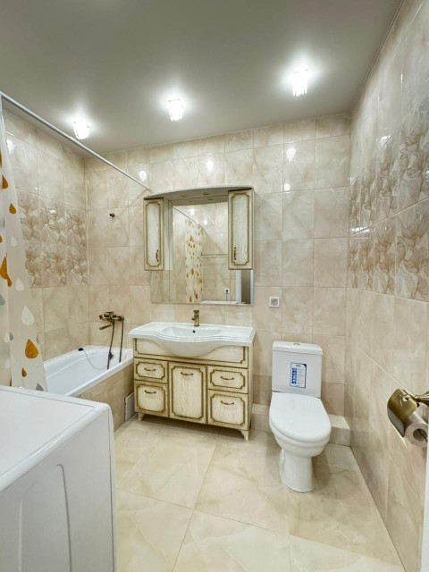 2 комн., 66 м², Монолитно-каркасный, Глазная больница 14