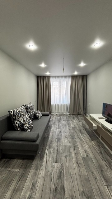 2 комн., 49 м², КПД, Центр - район пл. Орджоникидзе 10