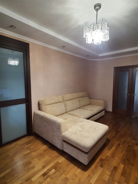3 комн., 97 м², Инд. планировка, Сахацирк 7