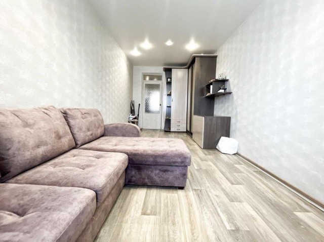 2 комн., 53 м², Блочный, Жатай 9