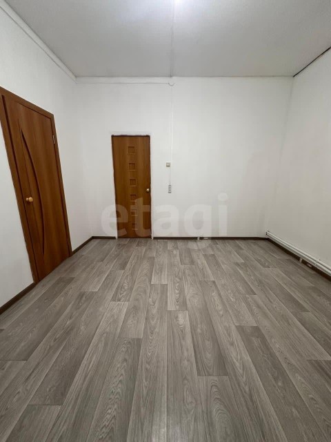 1 комн., 38 м², Блочный, Другие районы 2