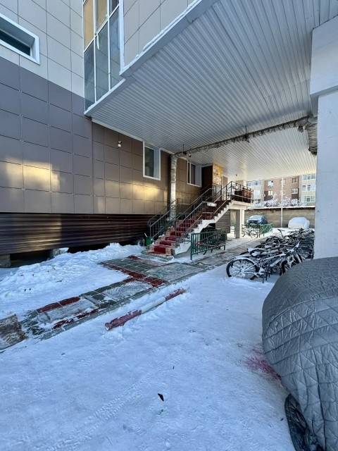 3 комн., 80 м², Инд. планировка, Крытый рынок 9