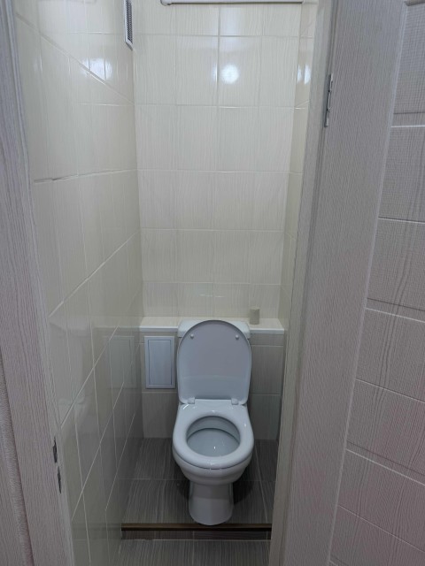 3 комн., 49 м², Блочный, Авиапорт 7