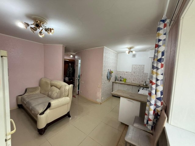 3 комн., 51 м², Блочный, Гимеин 3