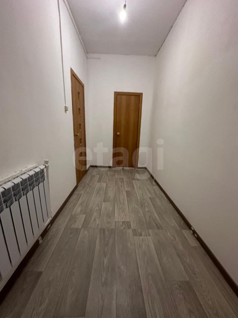 1 комн., 38 м², Блочный, Другие районы 4