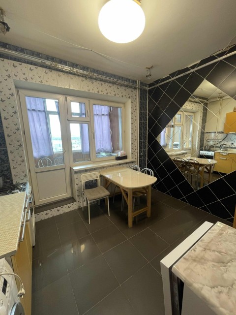 2 комн., 54 м², 112 серия, Областная больница, рынок "Манньыаттаах" 4