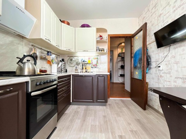 2 комн., 53 м², Блочный, Жатай 5