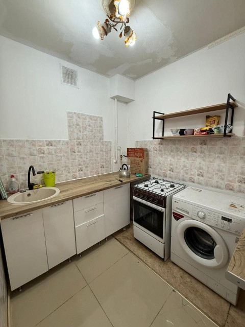 3 комн., 51 м², Блочный, Гимеин 2