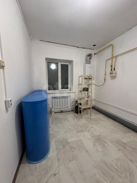 1 комн., 38 м², Блочный, Другие районы 14